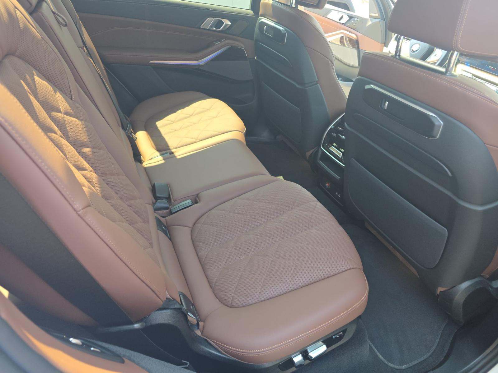 2026 BMW X7 xDrive40i AWD