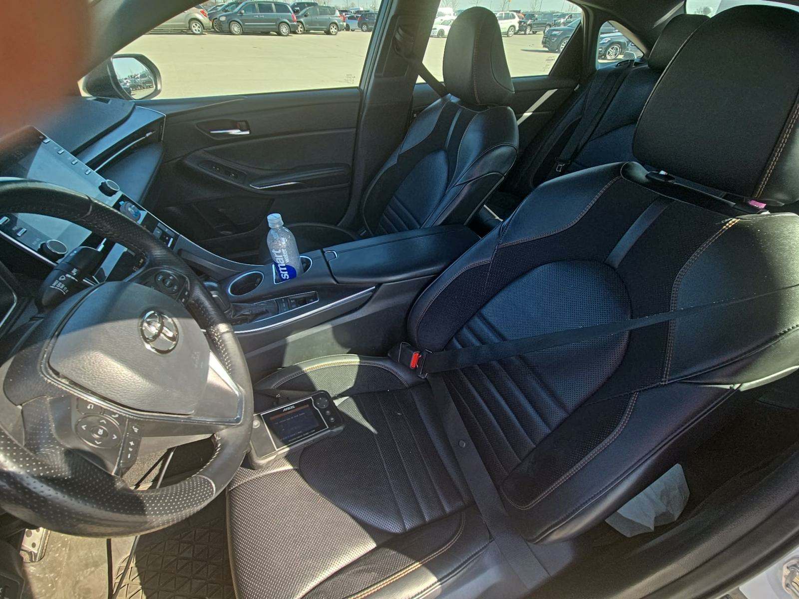 2020 Toyota Avalon Hybrid XSE FWD