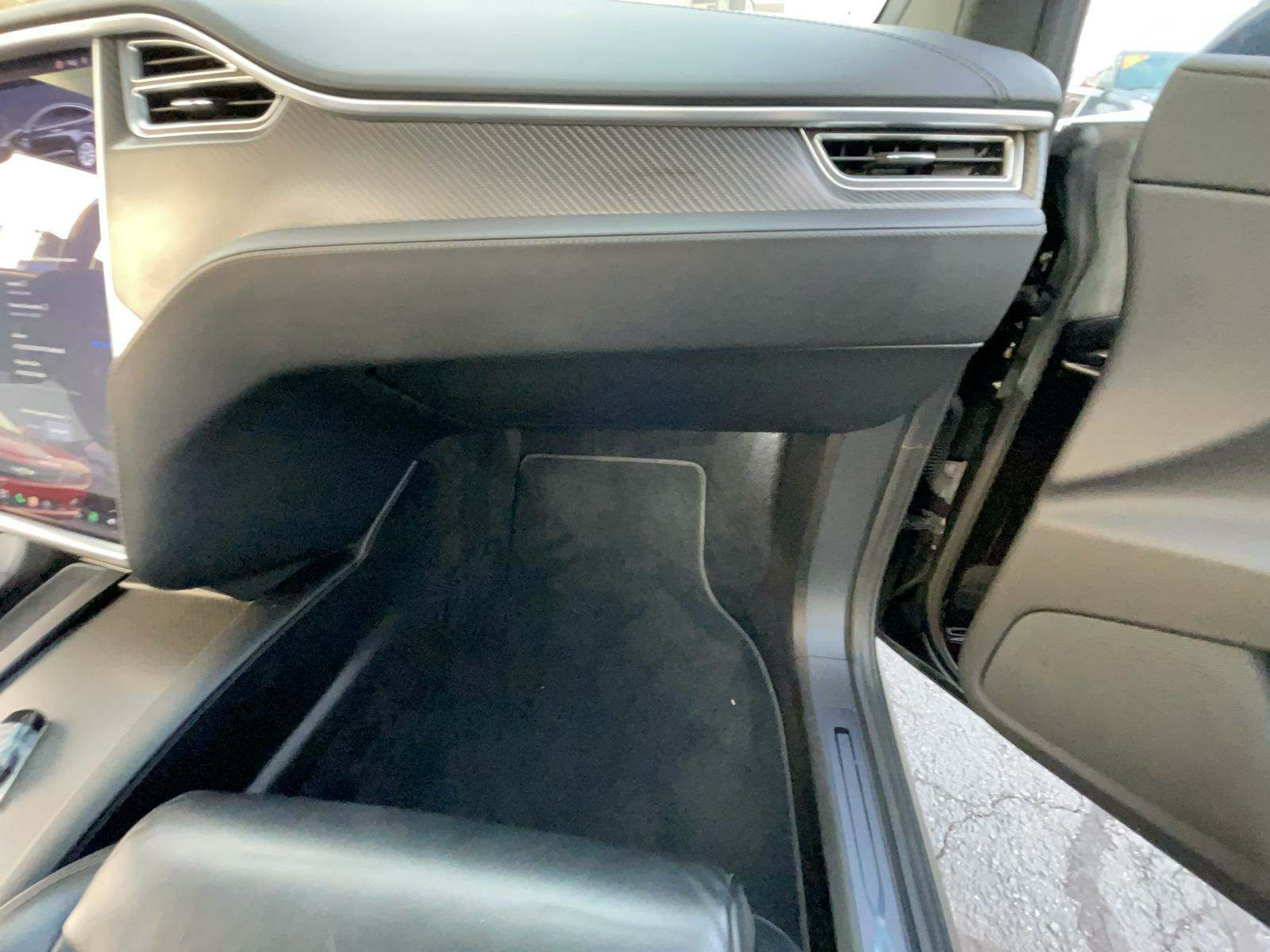 2017 Tesla Model X 75D AWD