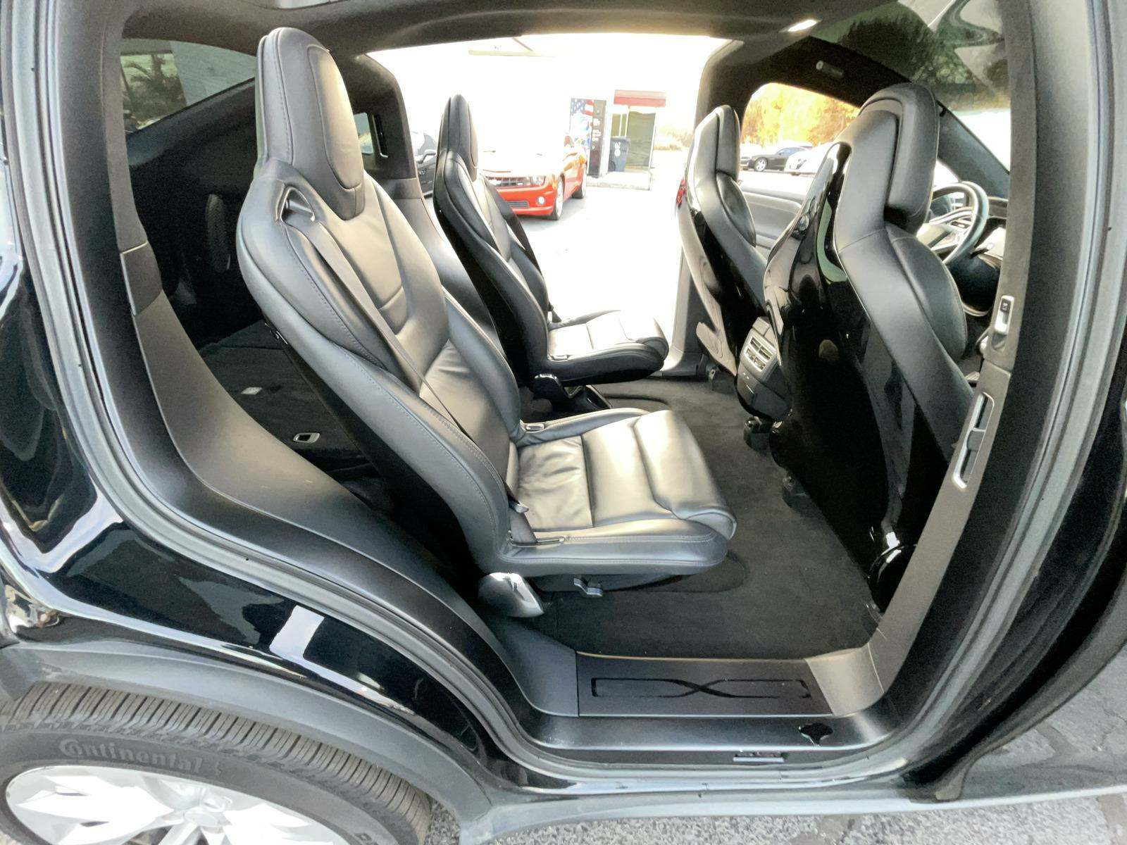 2017 Tesla Model X 75D AWD