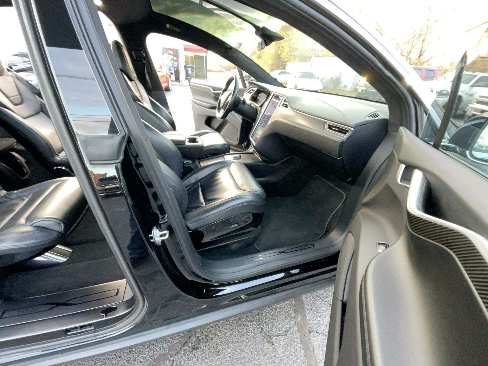 2017 Tesla Model X 75D AWD