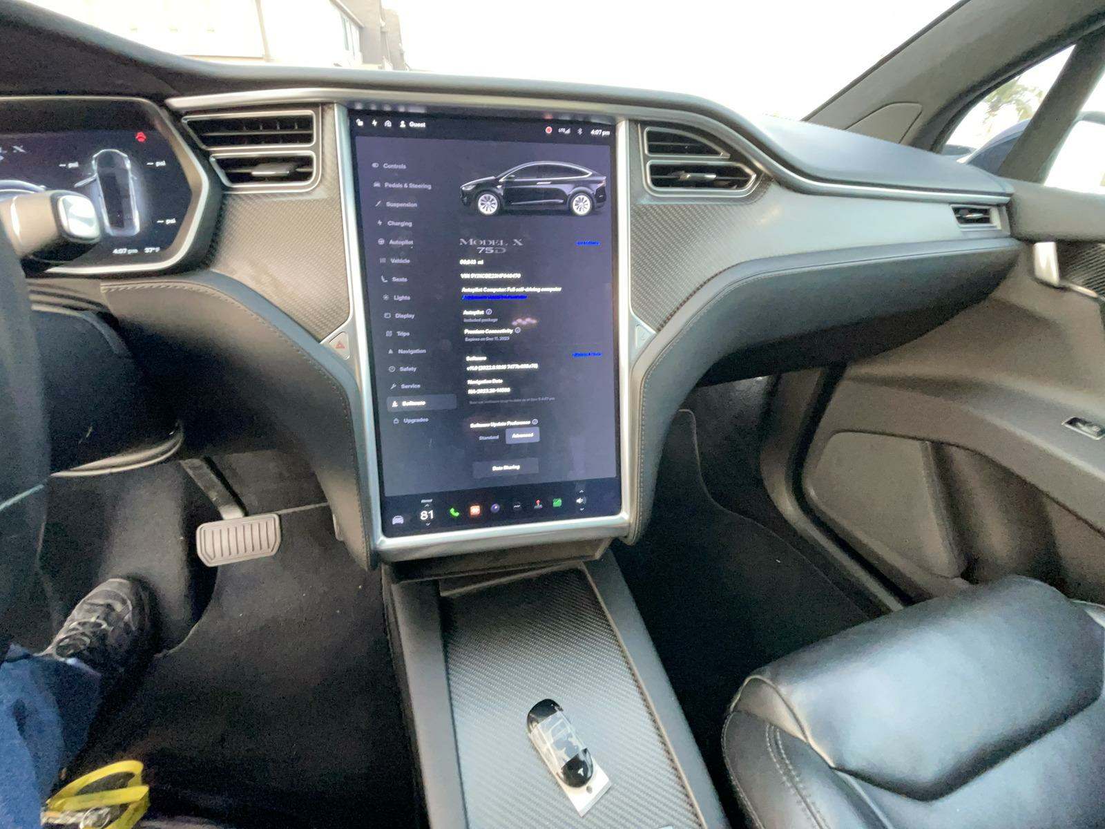 2017 Tesla Model X 75D AWD