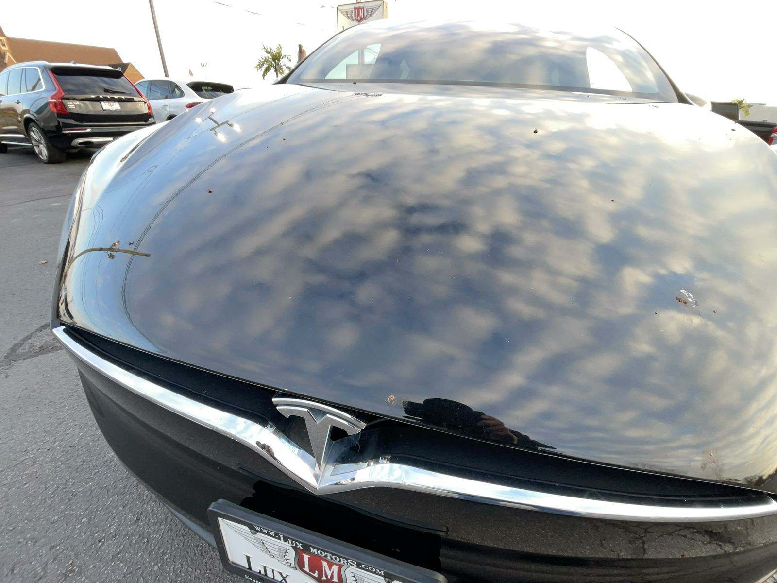 2017 Tesla Model X 75D AWD