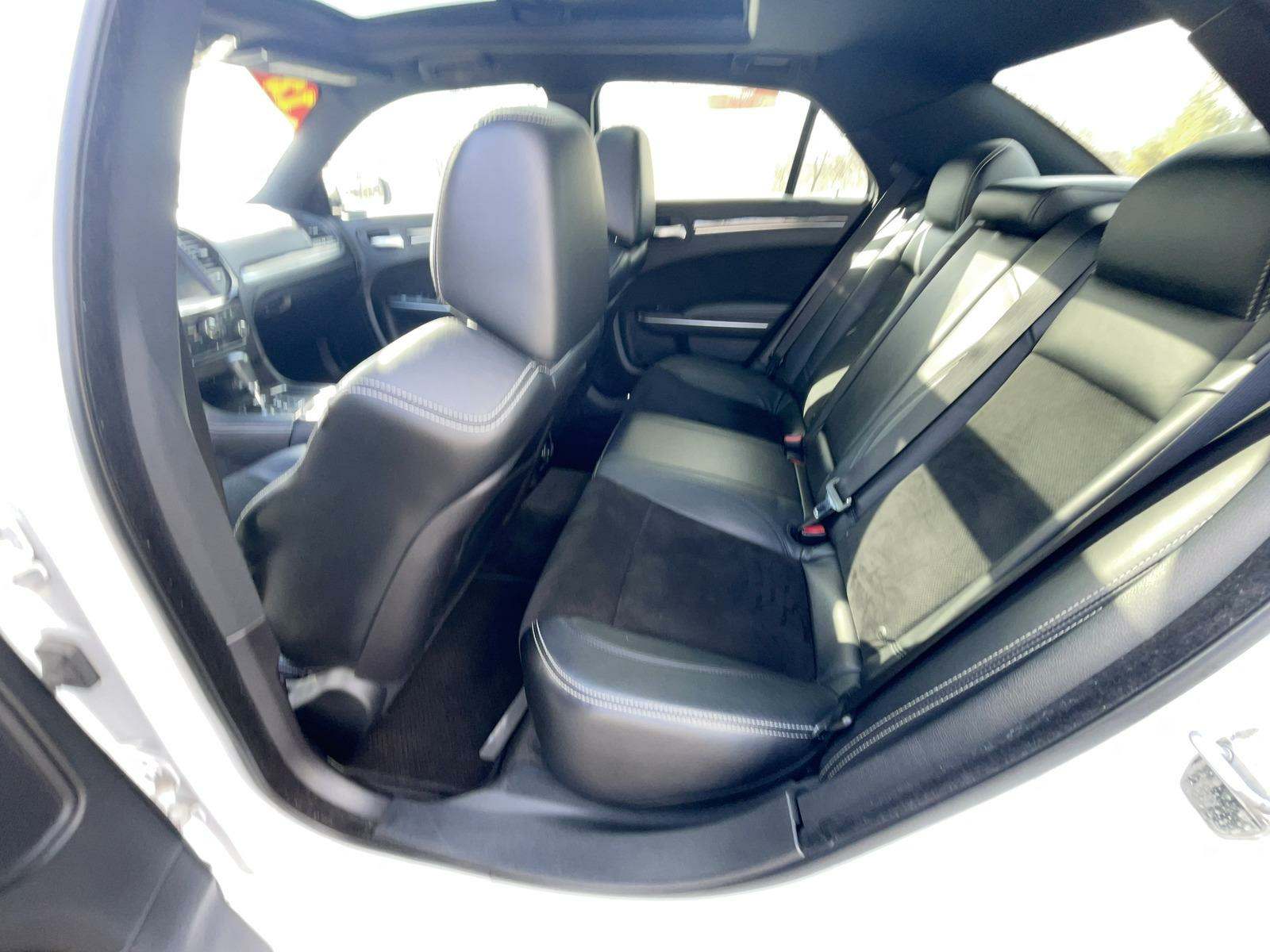 2012 Chrysler 300 SRT8 RWD