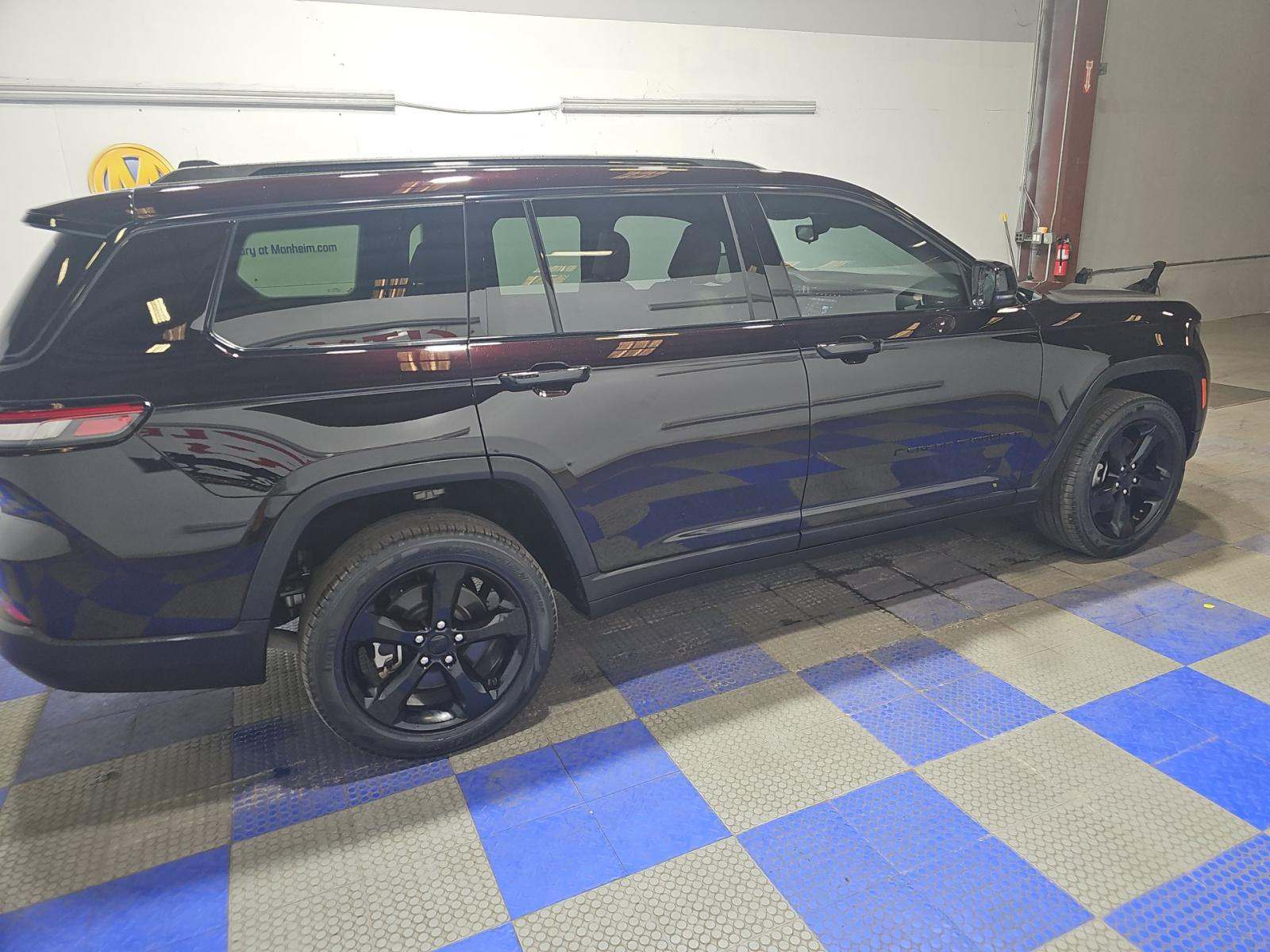 2023 Jeep Grand Cherokee L Limited RWD