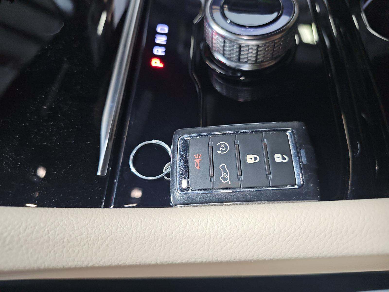 2023 Jeep Grand Cherokee L Limited RWD
