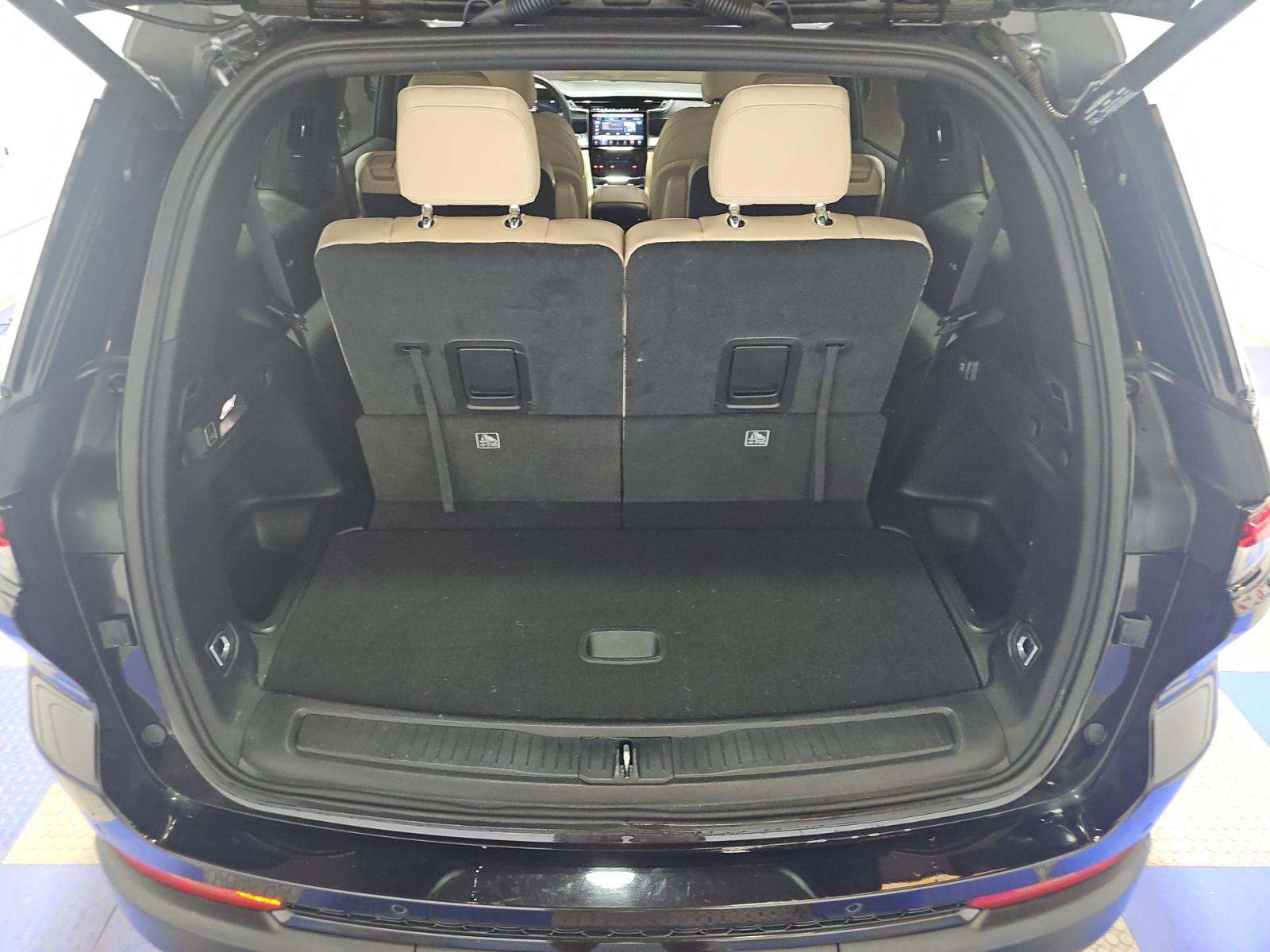 2023 Jeep Grand Cherokee L Limited RWD