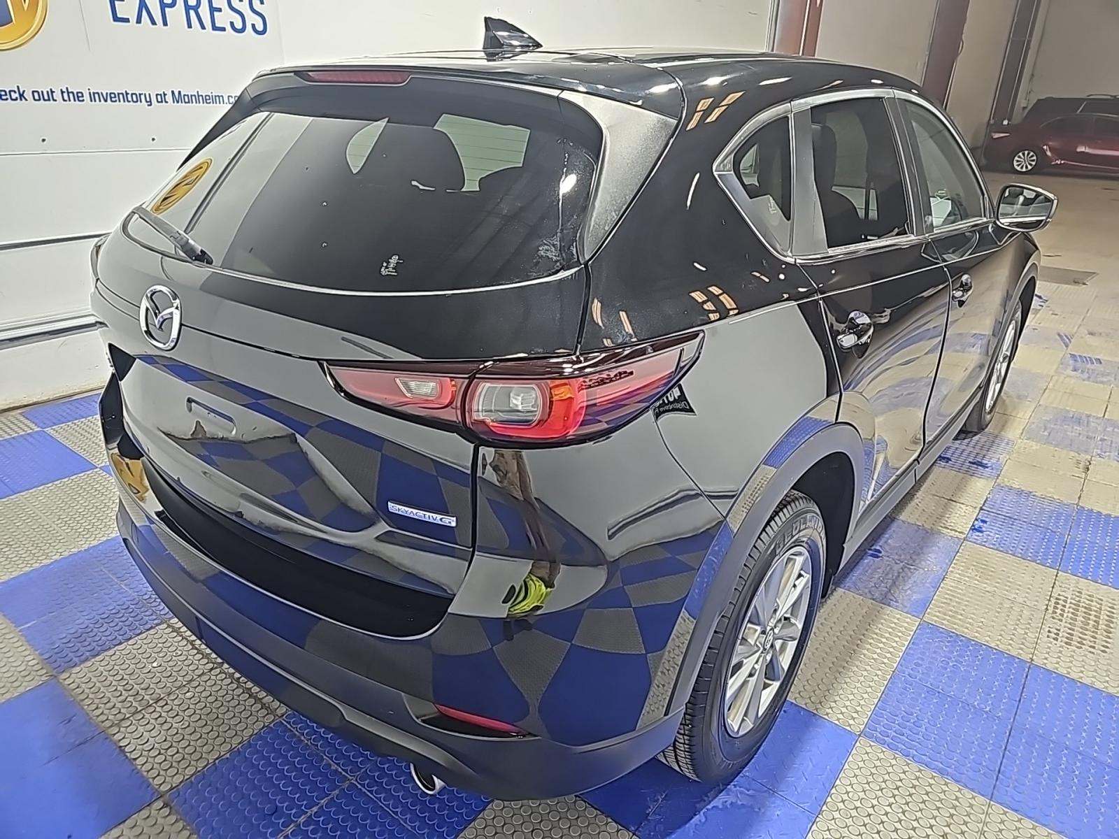 2023 MAZDA CX-5 2.5 S Preferred Package AWD