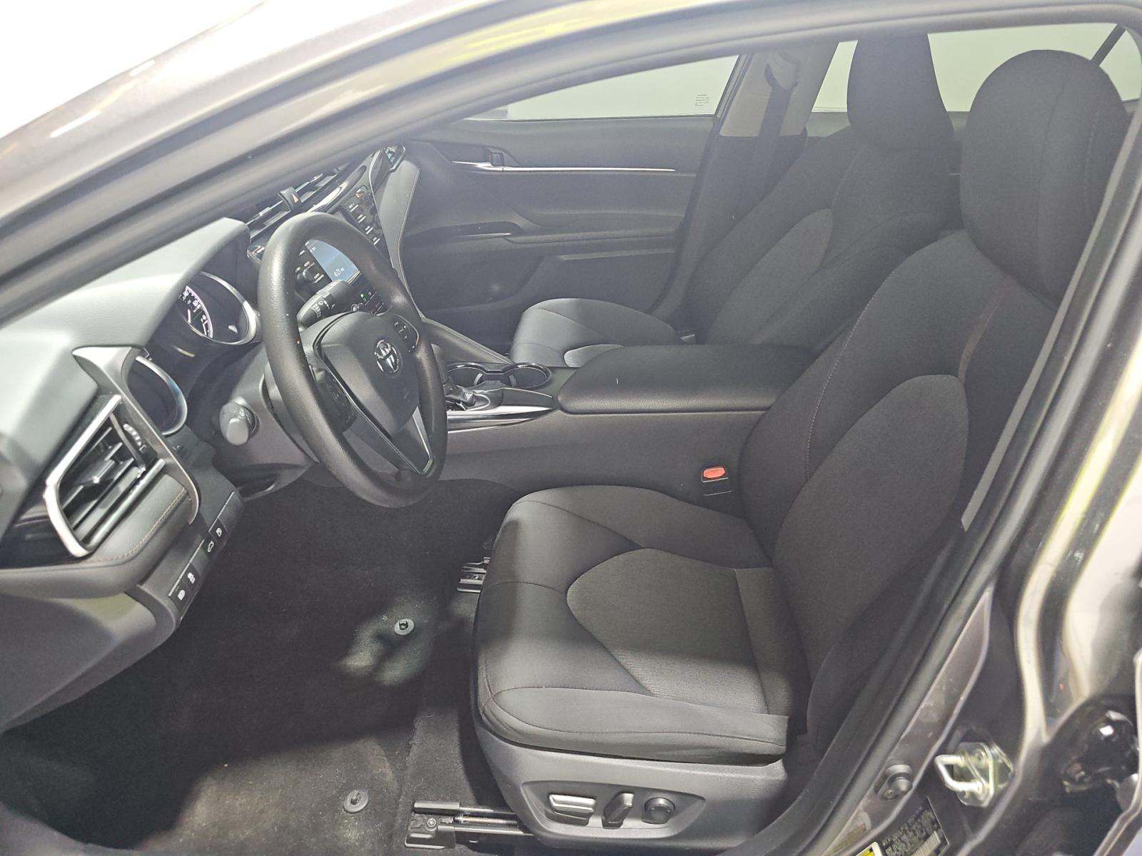 TOYOTA CAMRY - 6