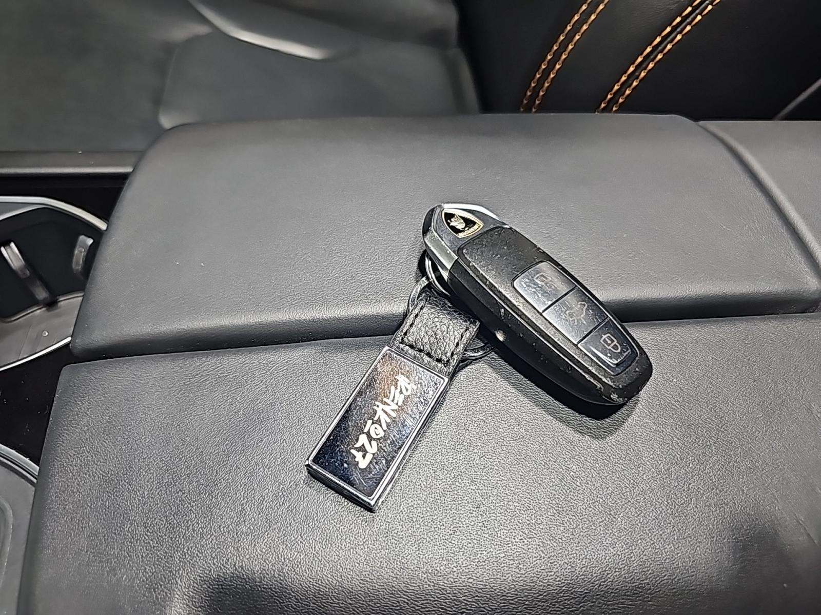 2020 Lamborghini Urus Base AWD