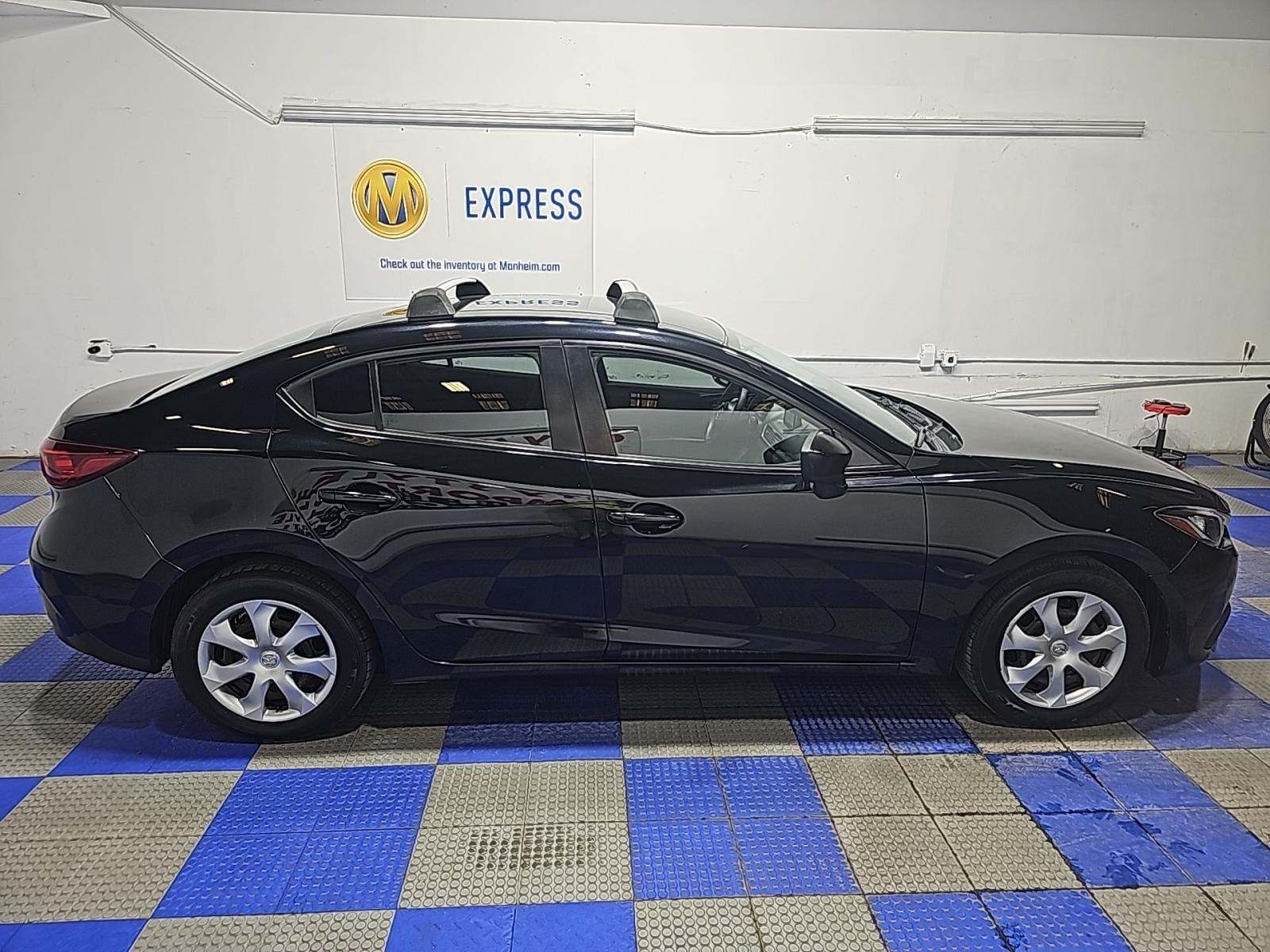 2015 MAZDA MAZDA3 i Sport FWD