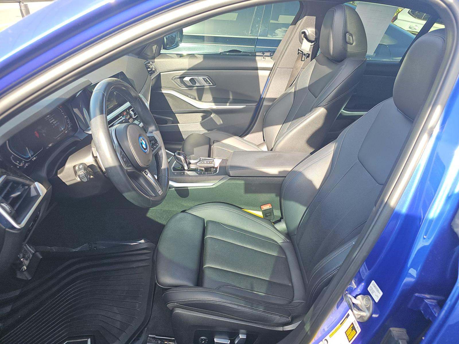 2022 BMW 3 Series 330e RWD