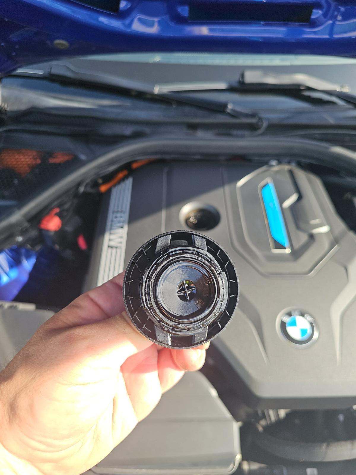 2022 BMW 3 Series 330e RWD