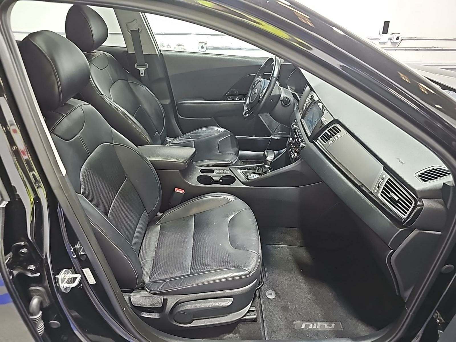 2017 Kia Niro Touring FWD