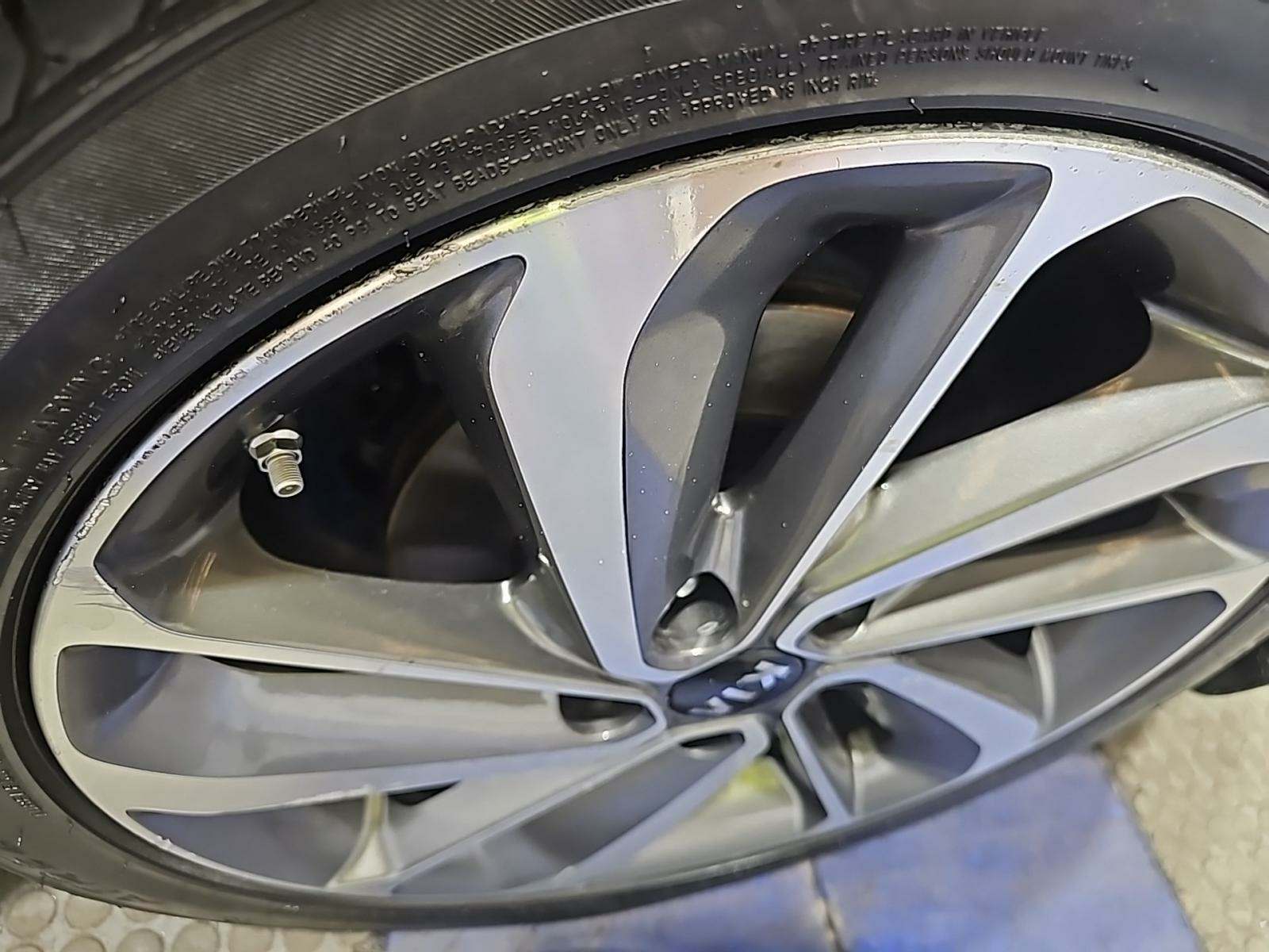 2017 Kia Niro Touring FWD