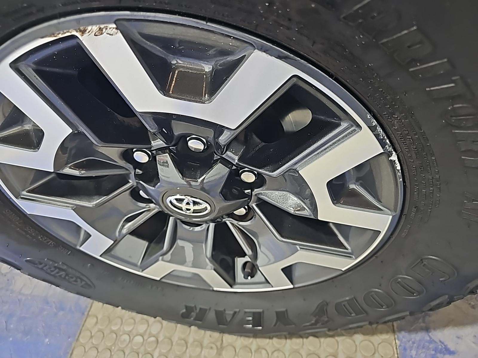 2023 Toyota Tacoma TRD Off-Road AWD