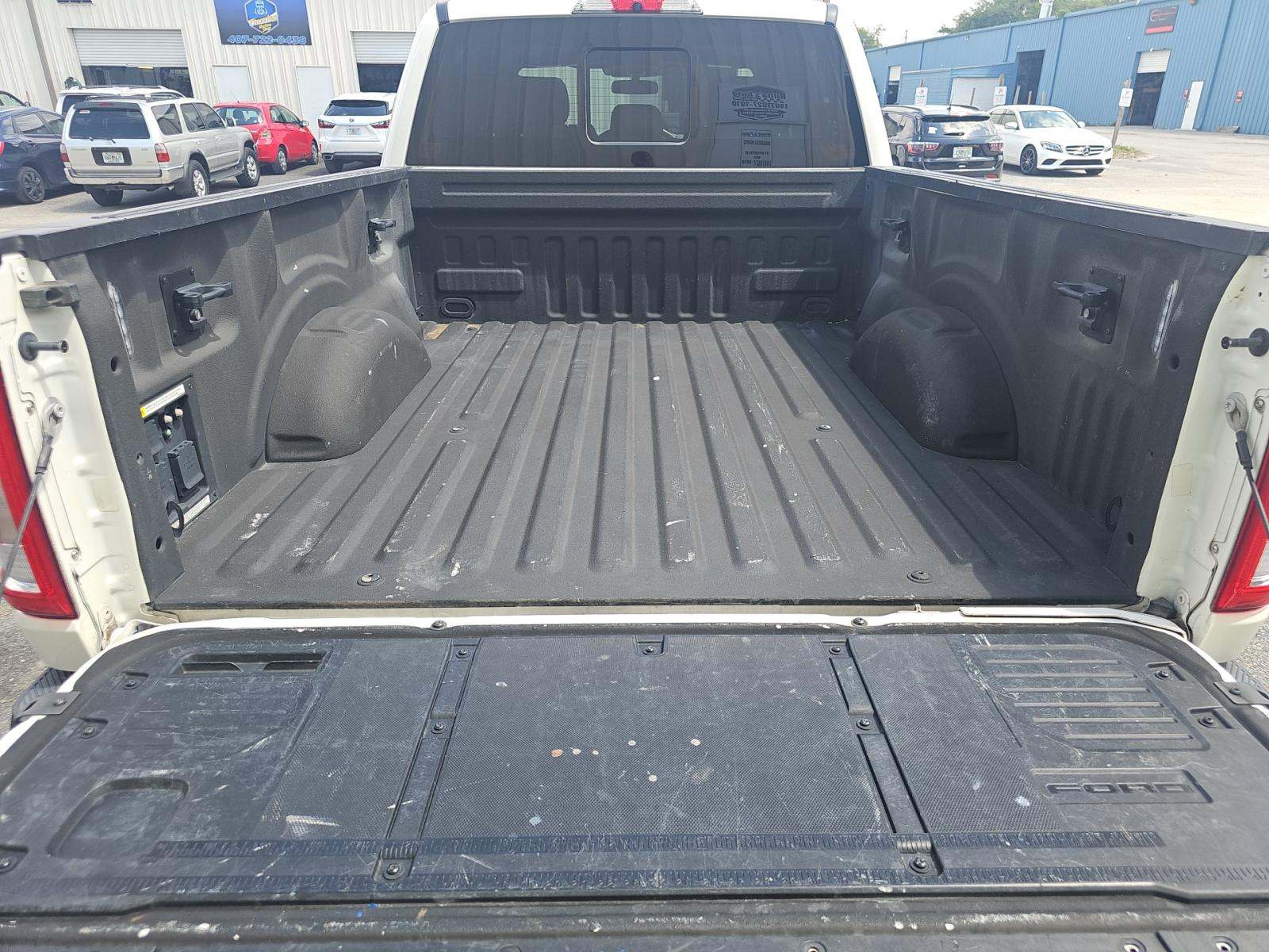 FORD F-150 - 10