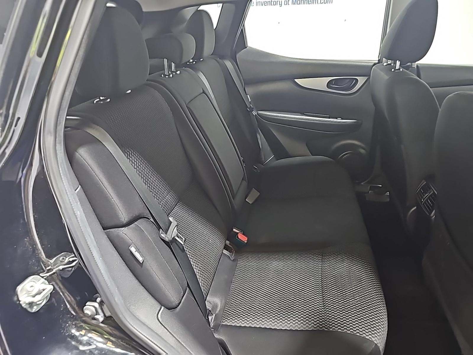 2020 Nissan Rogue Sport S FWD