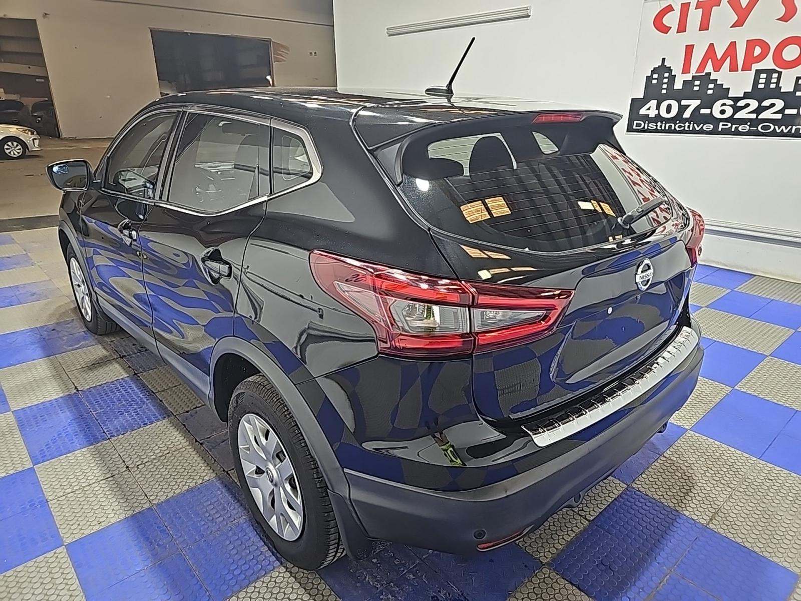 2020 Nissan Rogue Sport S FWD