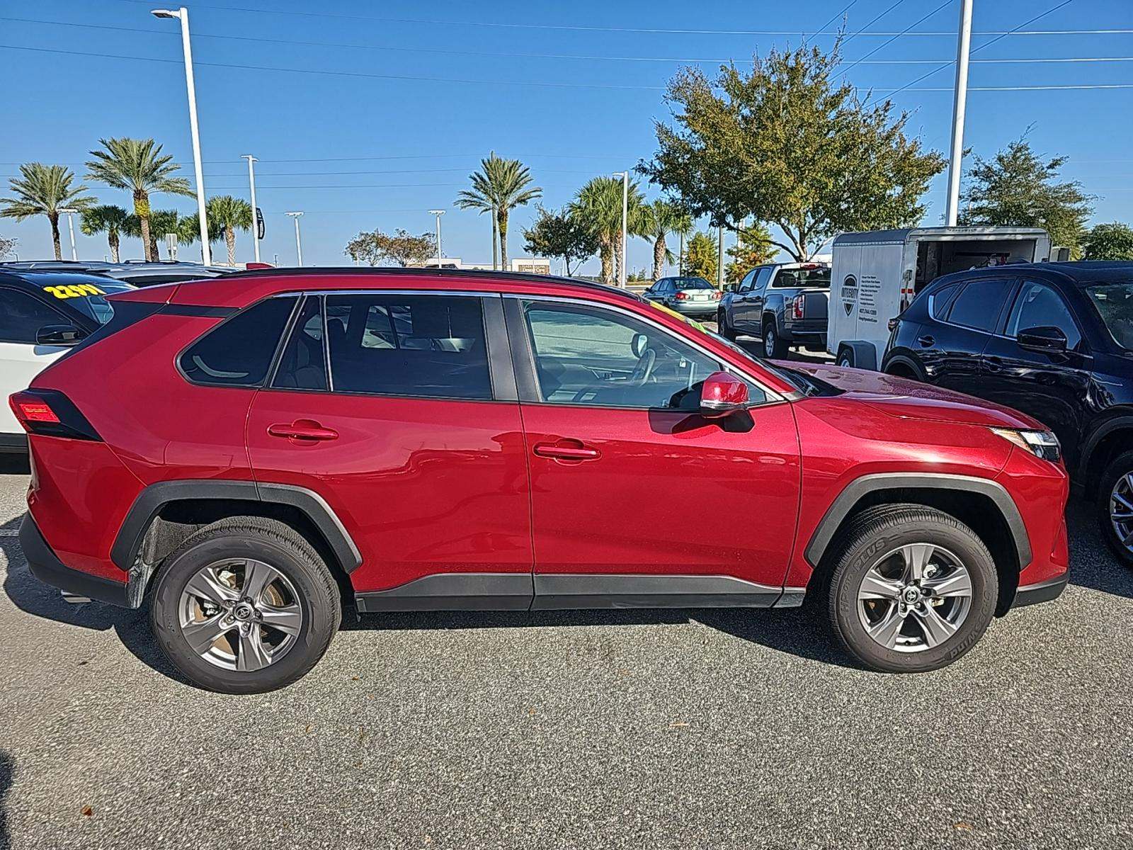 2025 Toyota RAV4 XLE FWD