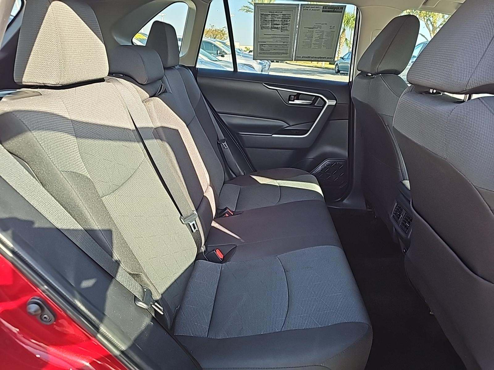 2025 Toyota RAV4 XLE FWD