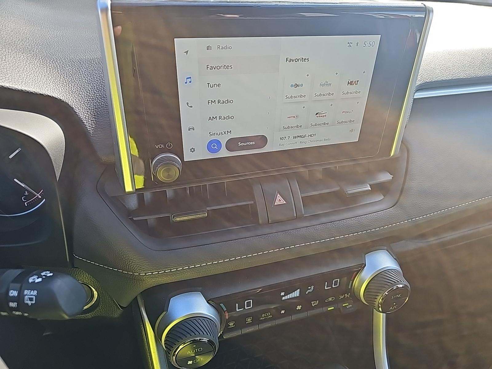 2025 Toyota RAV4 XLE FWD