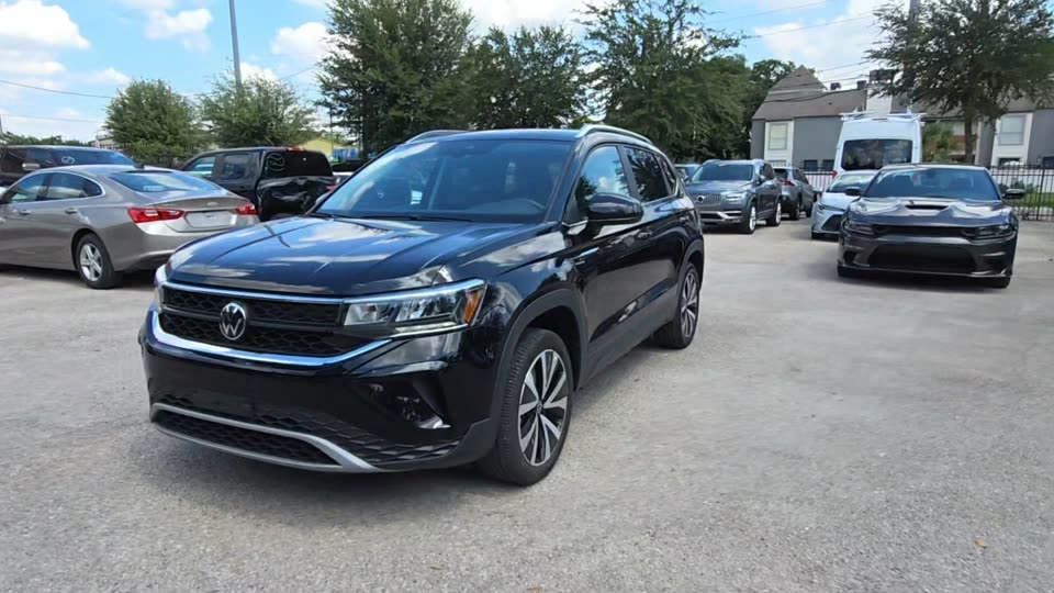 2024 Volkswagen Taos SE