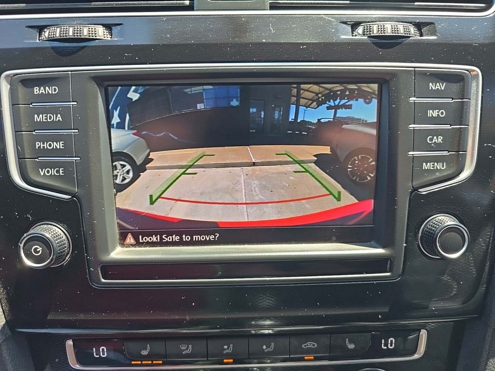 2016 Volkswagen Golf GTI Performance FWD