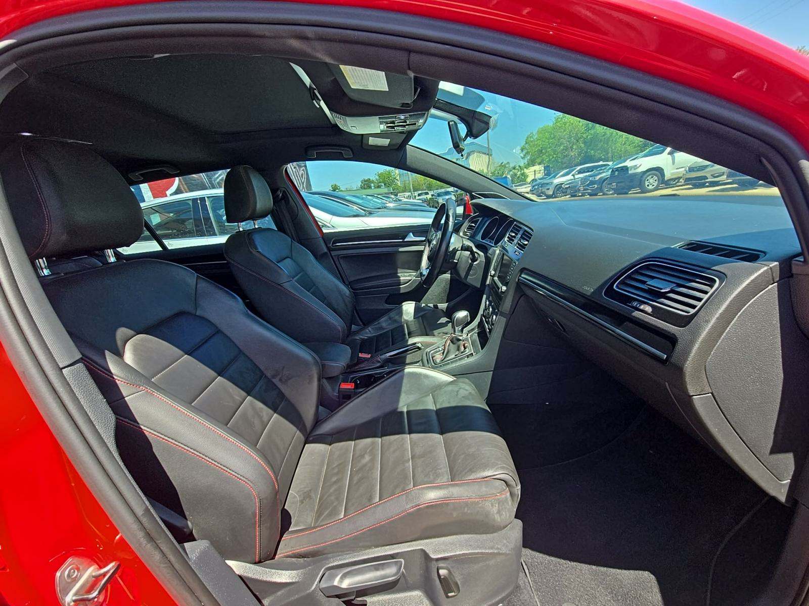 2016 Volkswagen Golf GTI Performance FWD