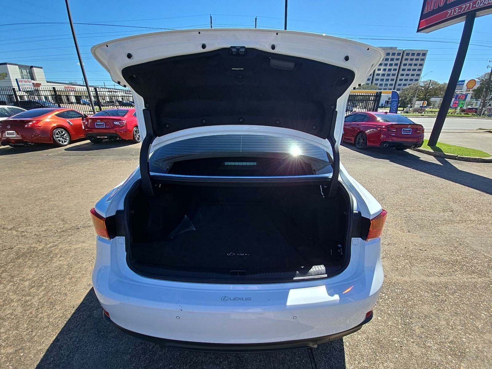 2018 Lexus IS IS 300 F SPORT RWD