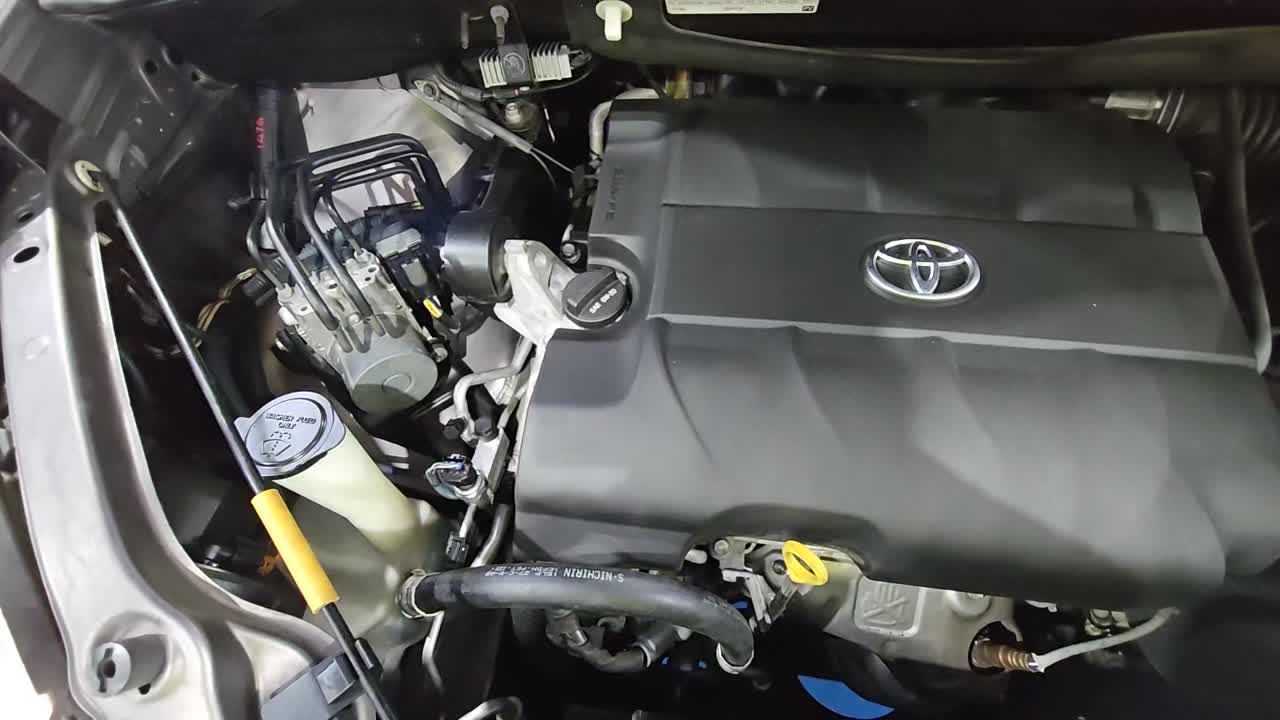 2014 Toyota Sienna L FWD