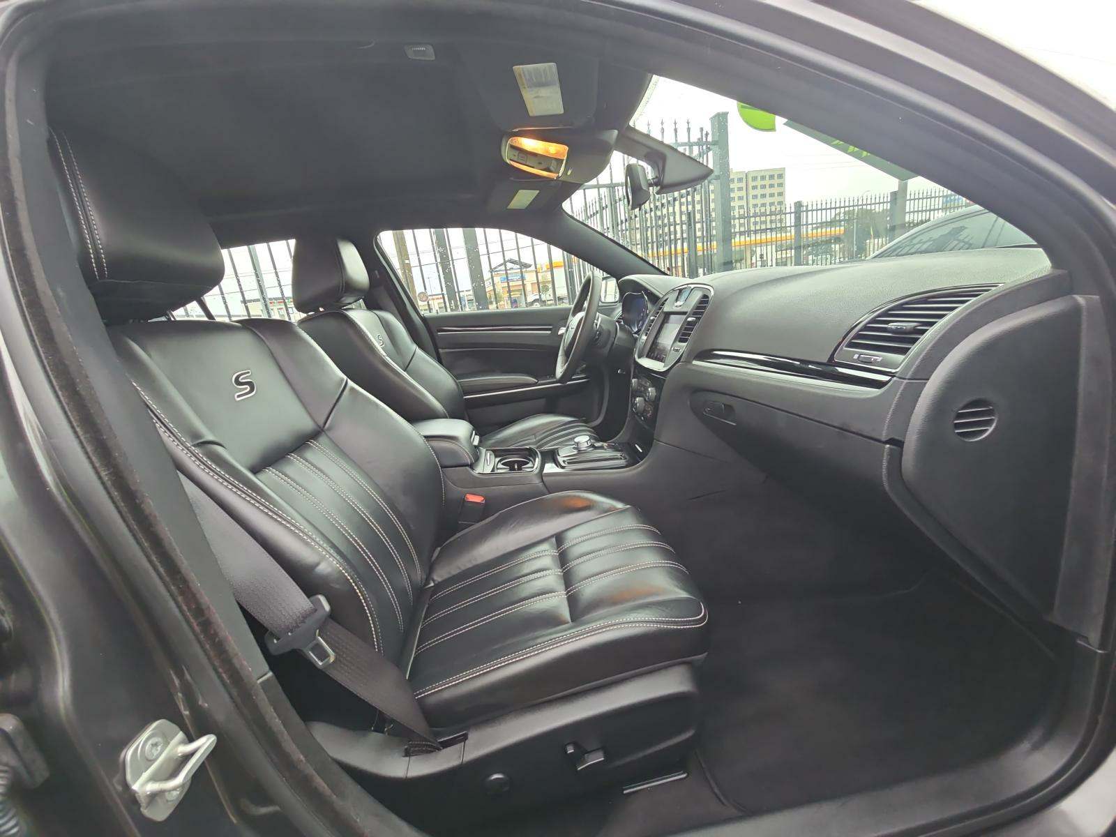 2023 Chrysler 300 300S RWD