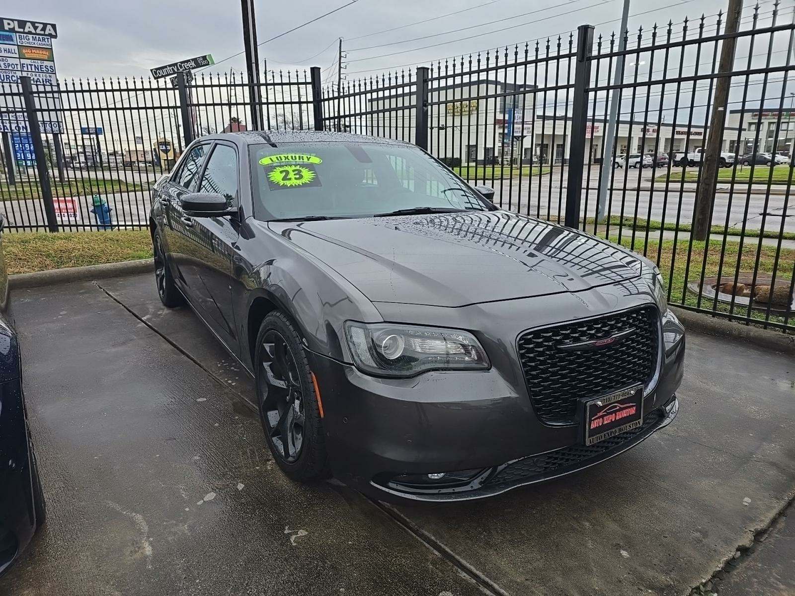 2023 Chrysler 300 300S RWD