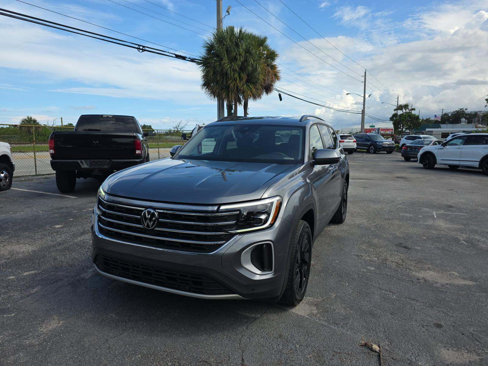 2024 Volkswagen Atlas 2.0T SE FWD