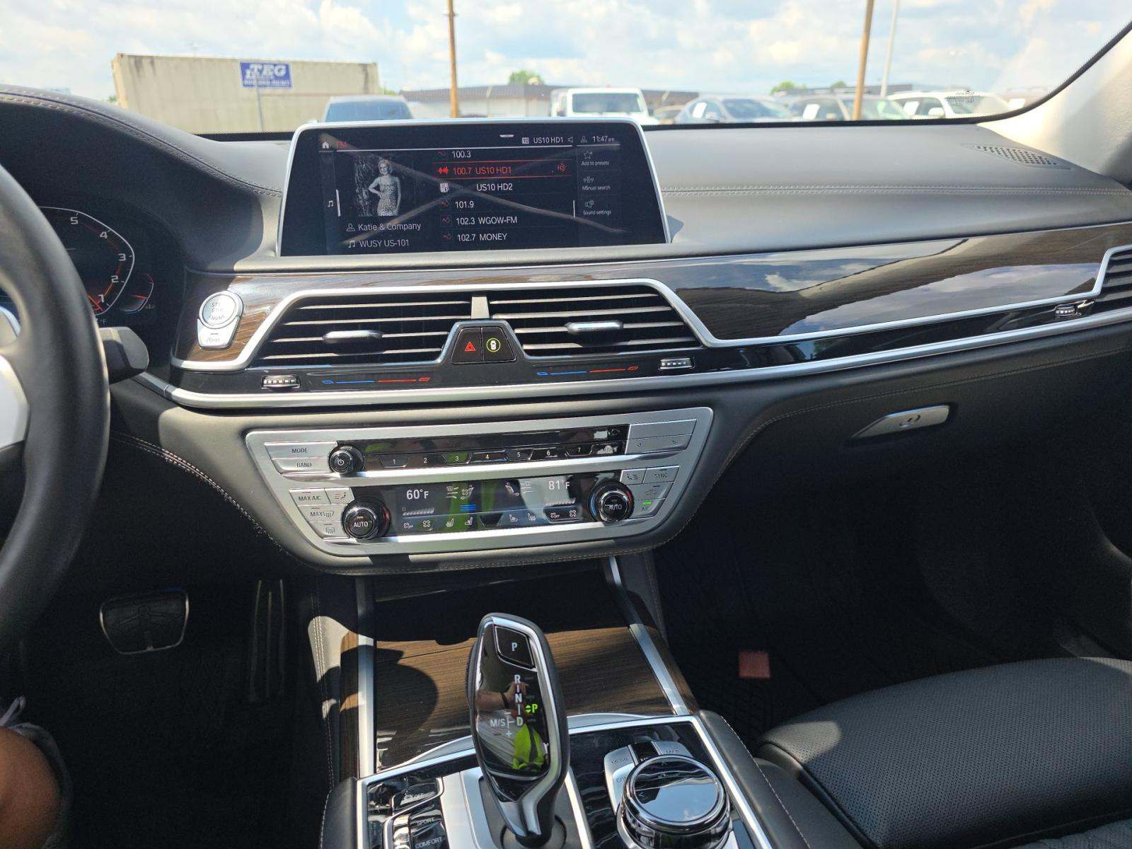 2022 BMW 7 Series M760i xDrive AWD