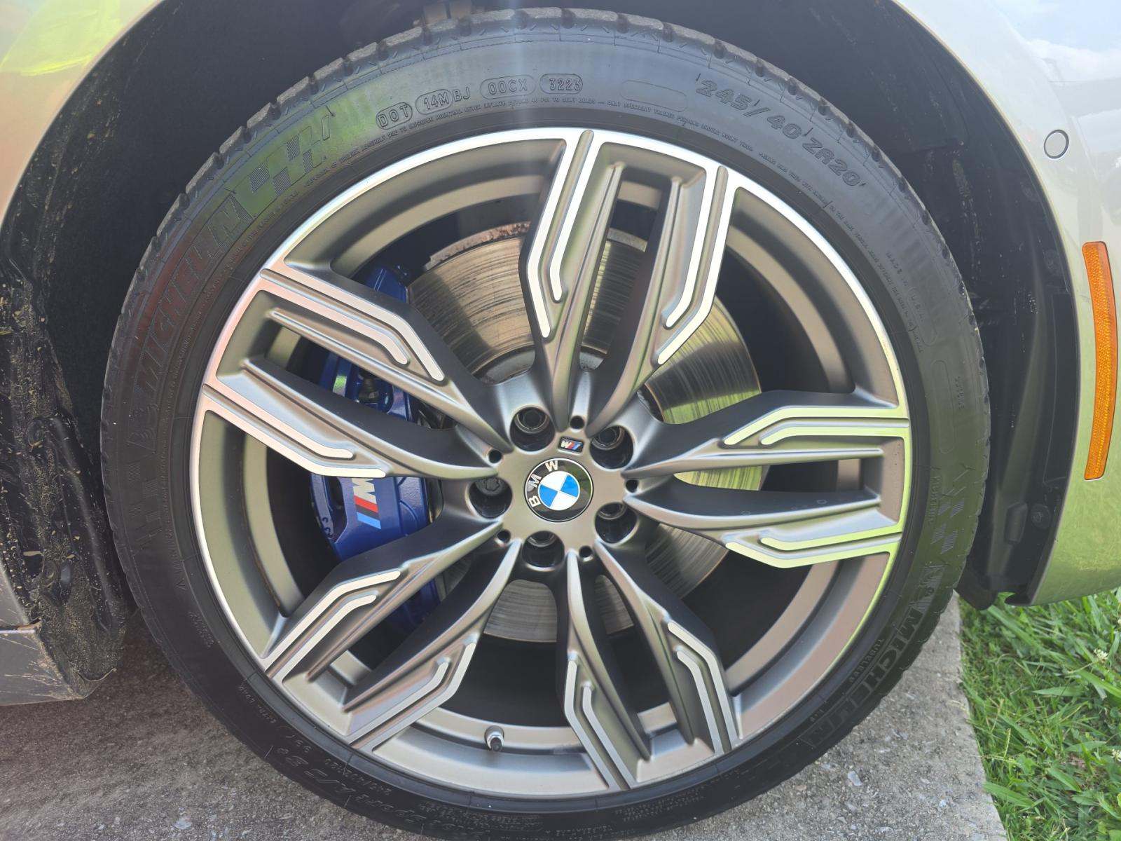 2022 BMW 7 Series M760i xDrive AWD