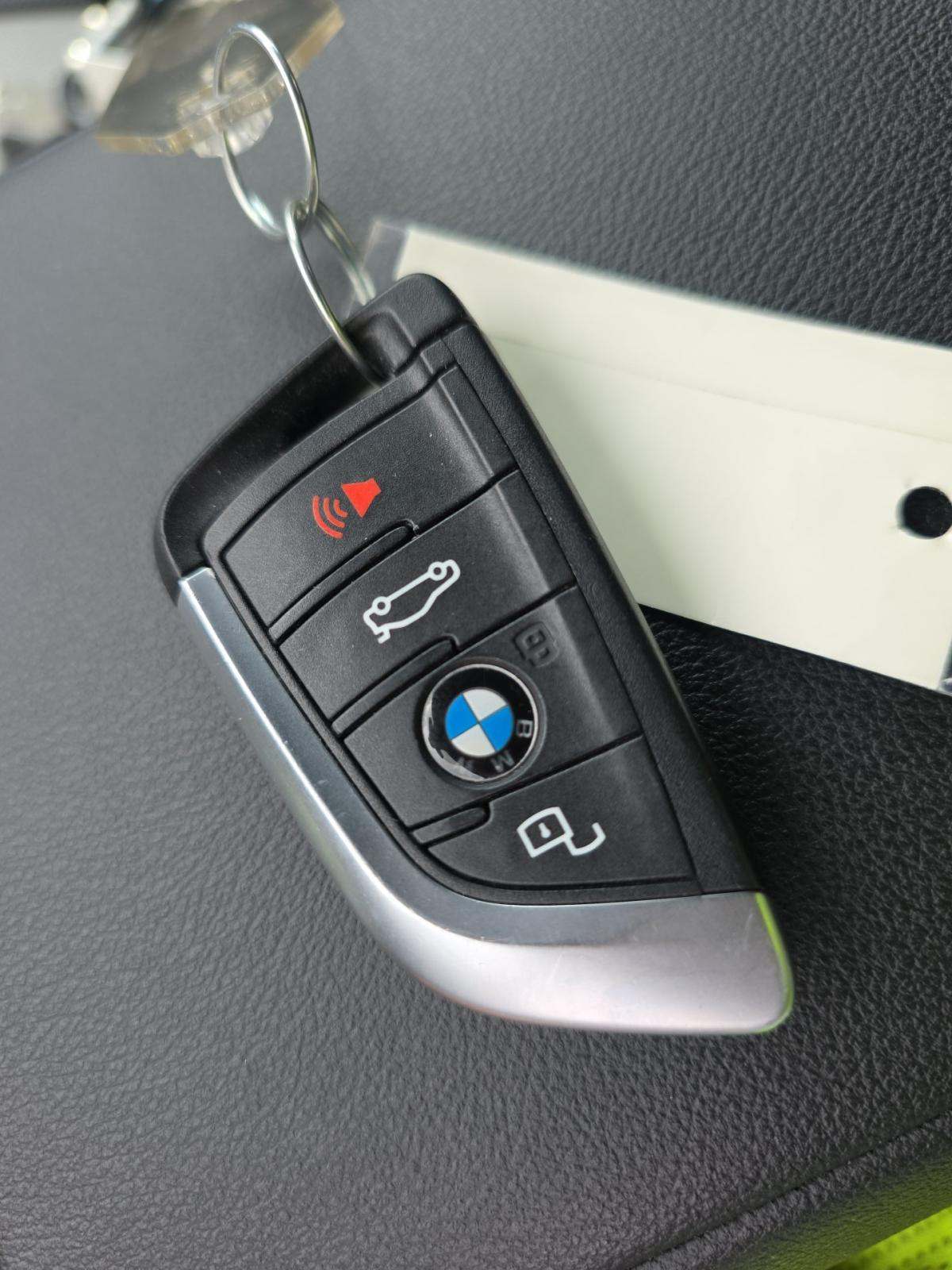 2025 BMW 3 Series 330i xDrive AWD