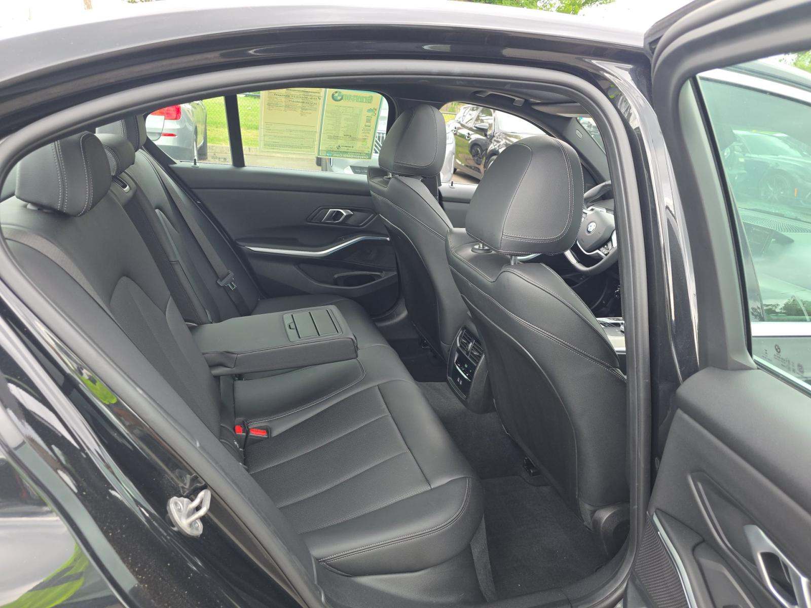 2025 BMW 3 Series 330i xDrive AWD