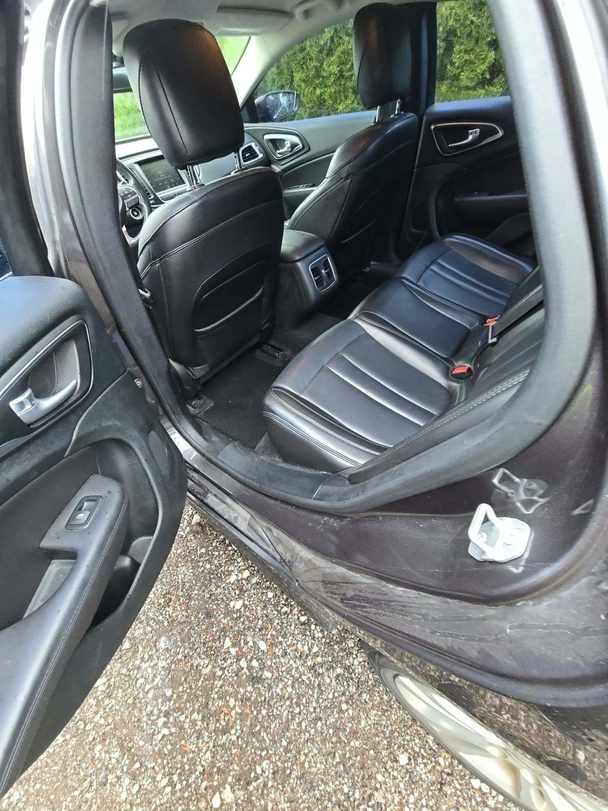 2017 Chrysler 200 Limited Platinum FWD