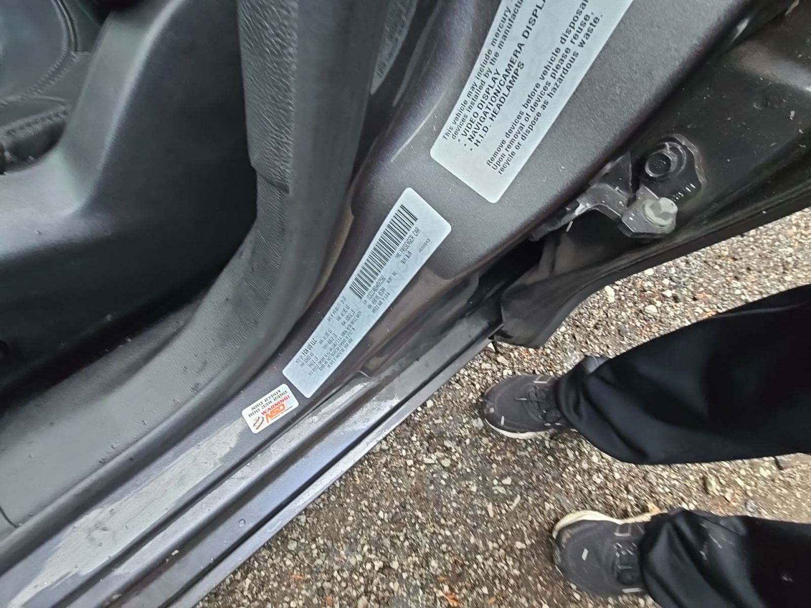 2017 Chrysler 200 Limited Platinum FWD