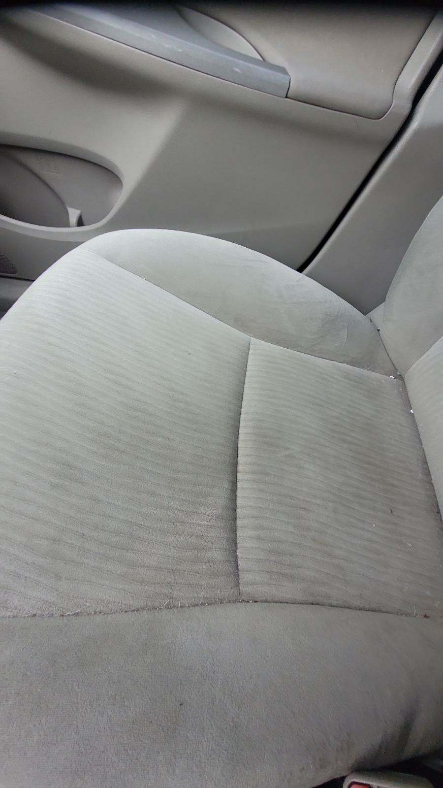 2010 Toyota Corolla LE FWD