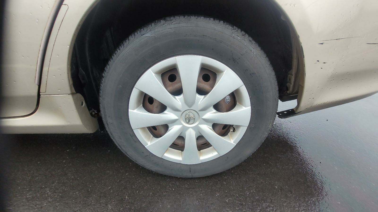 2010 Toyota Corolla LE FWD