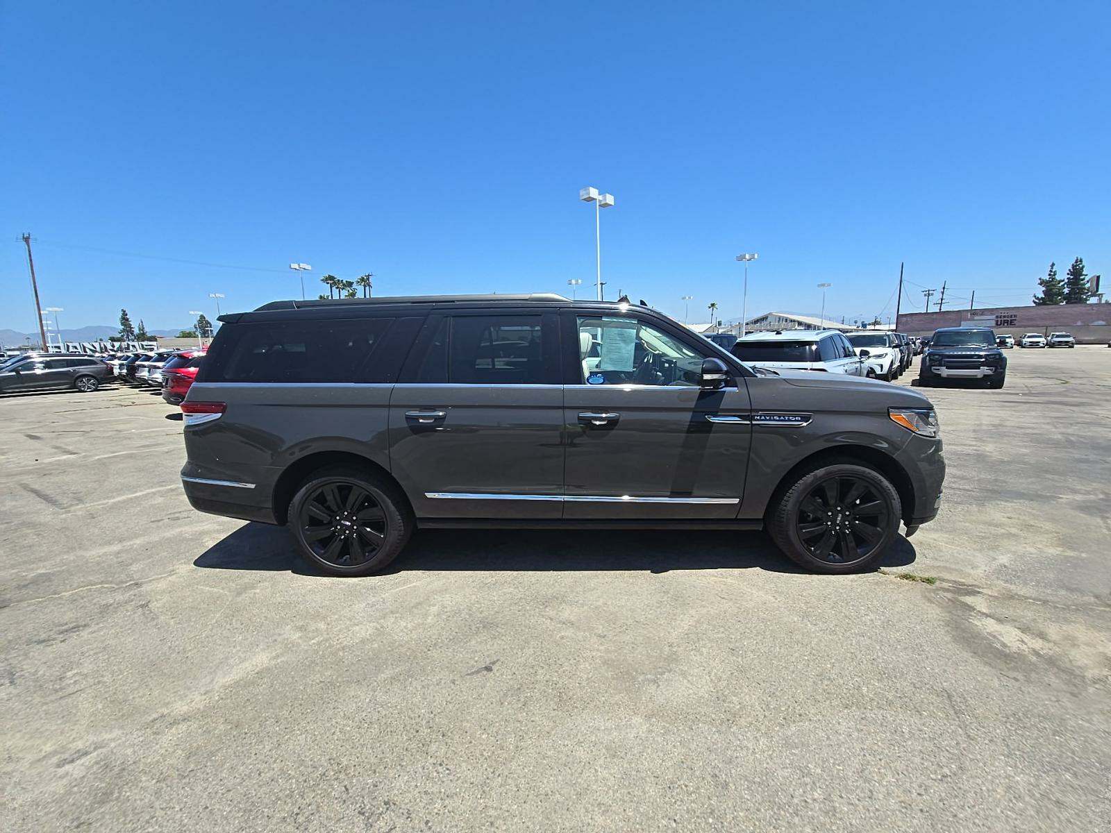 2024 Lincoln Navigator L Black Label AWD