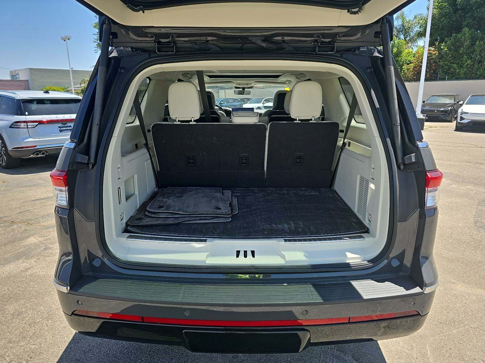 2024 Lincoln Navigator L Black Label AWD