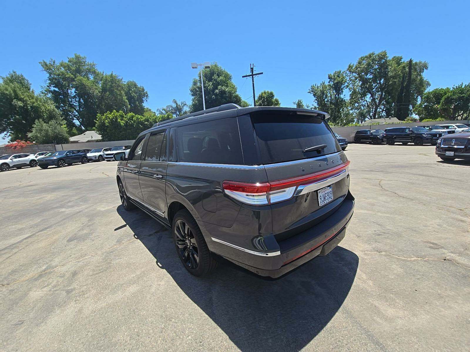 2024 Lincoln Navigator L Black Label AWD