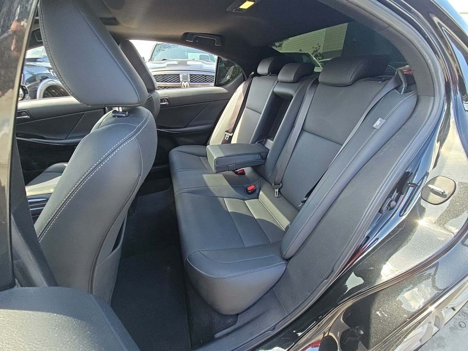 2021 Lexus IS IS 300 RWD