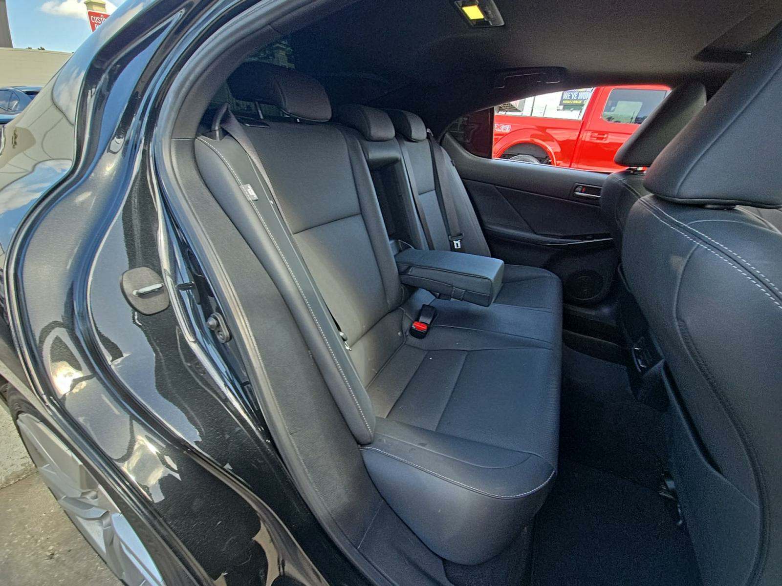 2021 Lexus IS IS 300 RWD