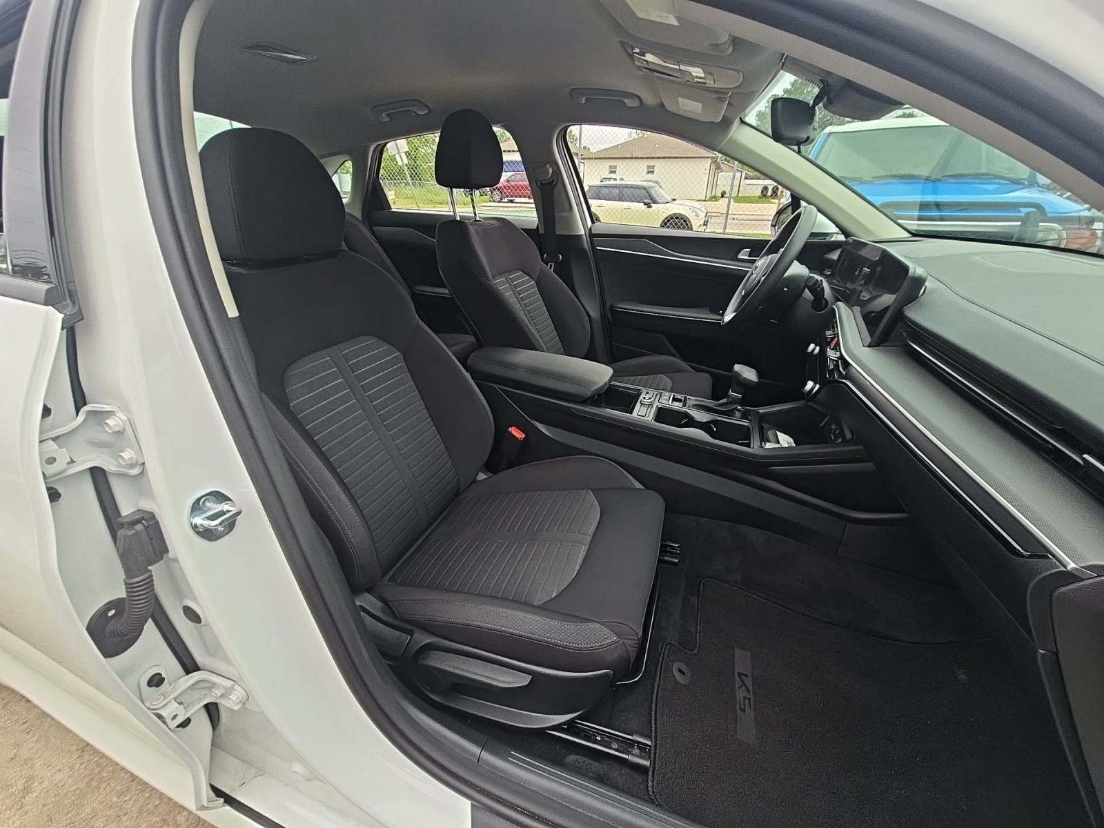 2025 Kia K5 LXS FWD