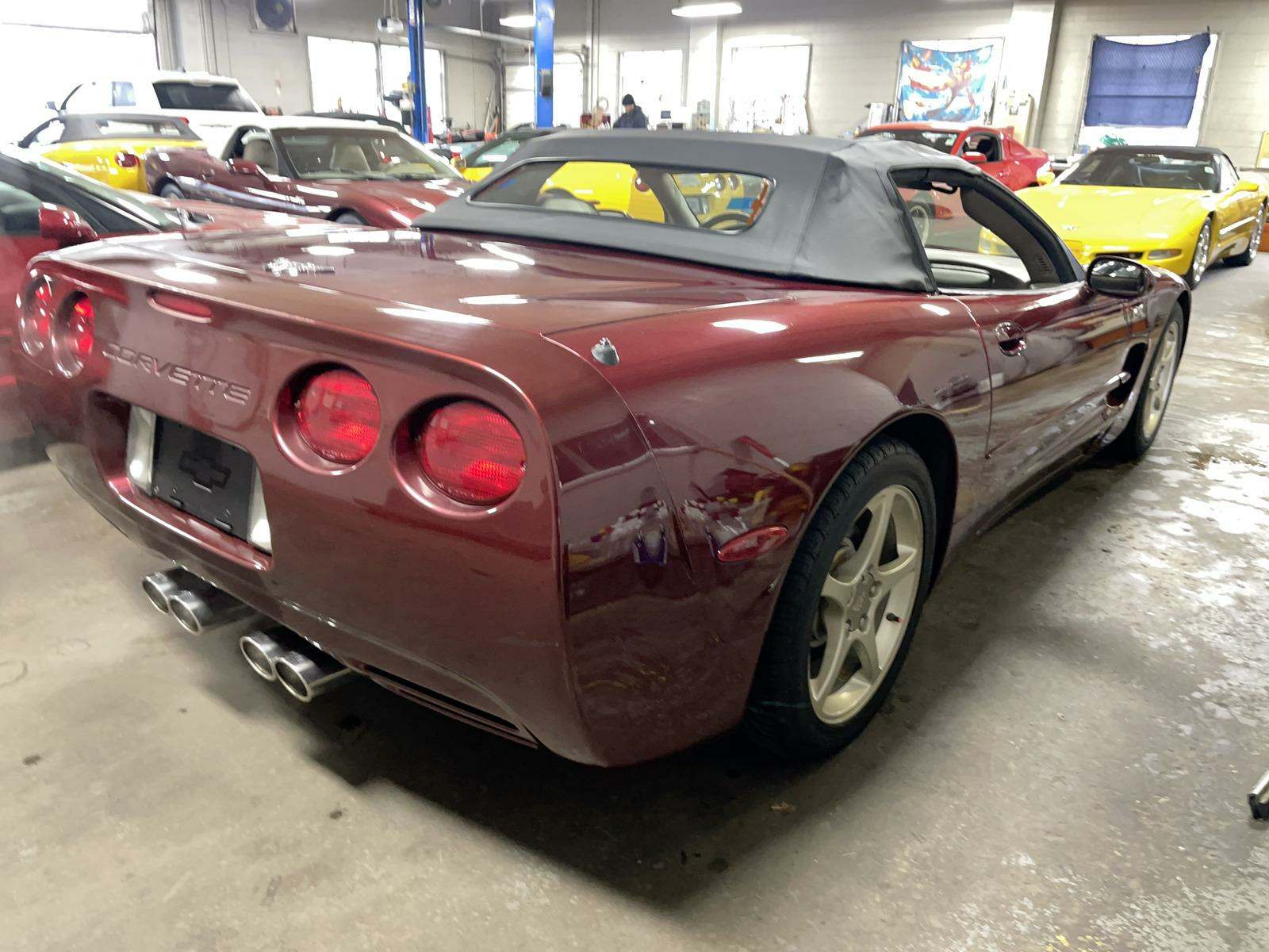 CHEVROLET 2D CONVERTIBLE - 2