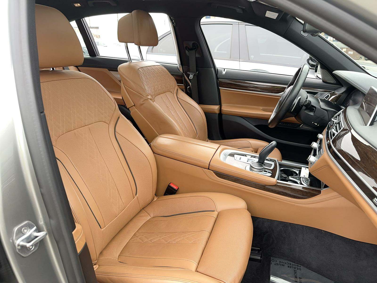 2020 BMW 7 Series 740i M SPORT LINE RWD